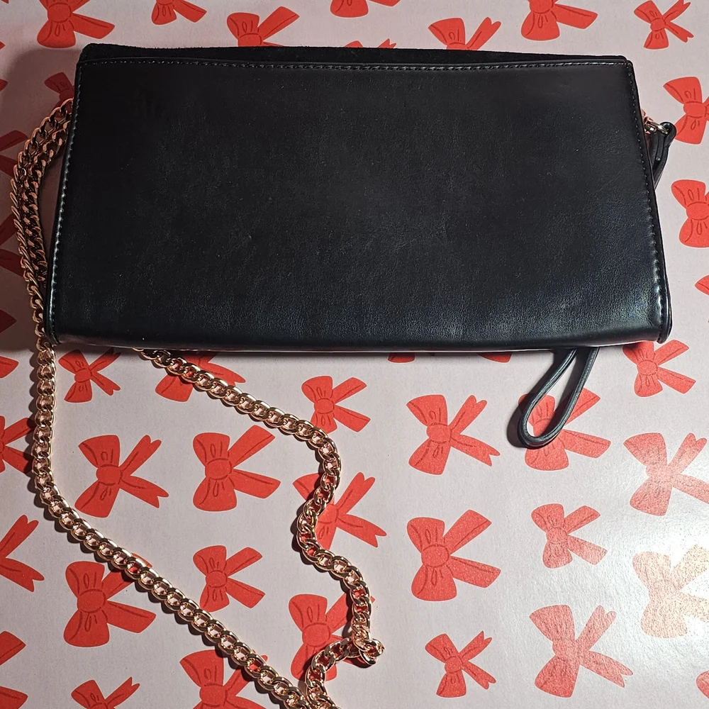 Floral Embroidered Black Clutch - Picture 8 of 8